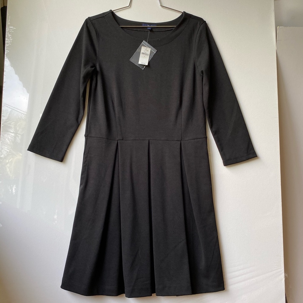 Gap black knit dress
